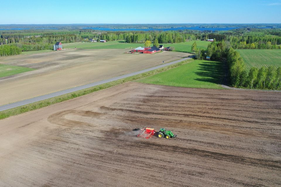 Traktori, maatila, Kohvakan Koneasema Oy, Mikkeli